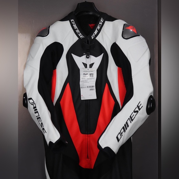 DAINESE LAGUNA SECA 4 RACE SUIT - Picture 3 of 4